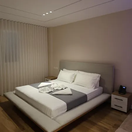 Star Hotel